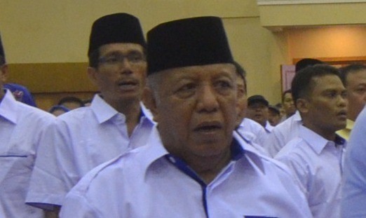 M Madel.