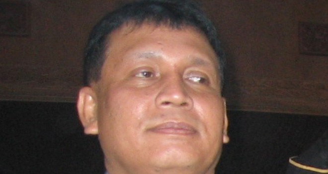 Kemas Farouq.