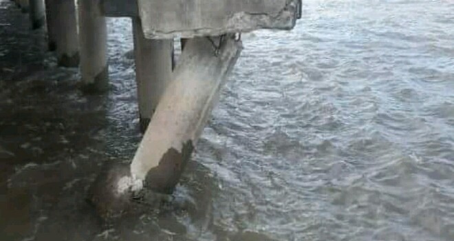 Dermaga TPI yang patah Ditabrak Tug Boat.