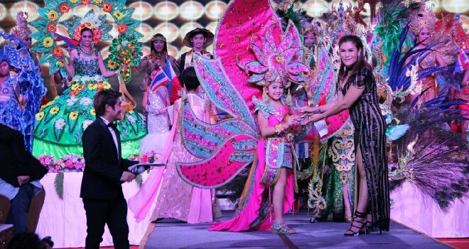 Anggun Sartika Erinza di acara Prince and Princes International 2016 di Chingmai - Thailand.