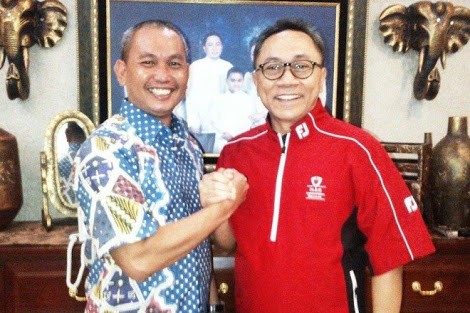 Wasekjend DPP PAN Mahili bersama Ketum DPP Zulkifli Hasan