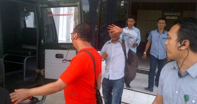 Asep Kurnia warga Desa Bukit Bukit Kecamatan Pelawan di jemput Kejaksaan Sarolangun.