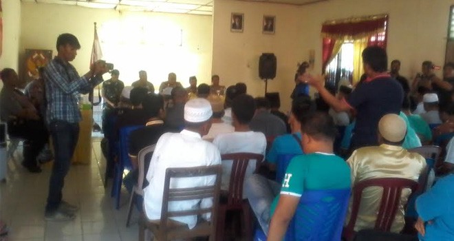 Pertemuan Kapolda Jambi bersama masyarakat di Kantor Camat Tabir.