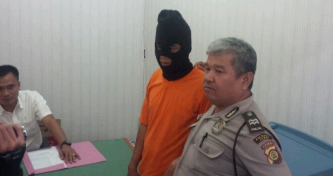 Tersangka jambret yang diamankan Polsek Telanaipura.