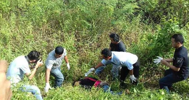 Mayat yang ditemukan warga bungo dijalan lintas sumatera.