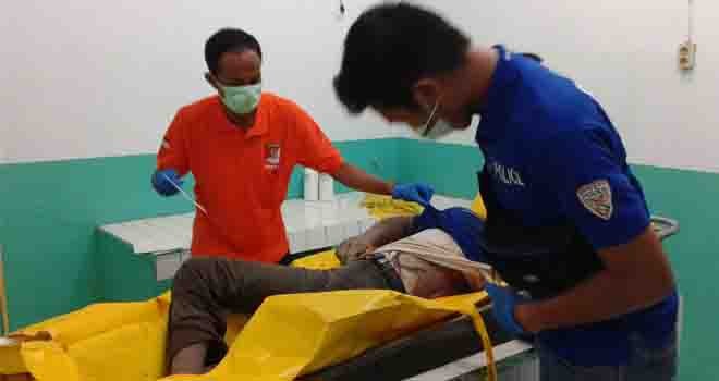 Korban tewas dalam karung.