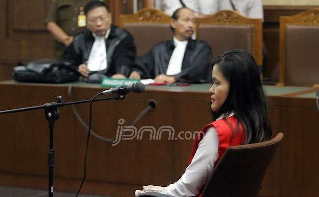 Jessica Kumala Wongso di kursi terdakwa PN Jakpus. Foto: dokumen JPNN.Com