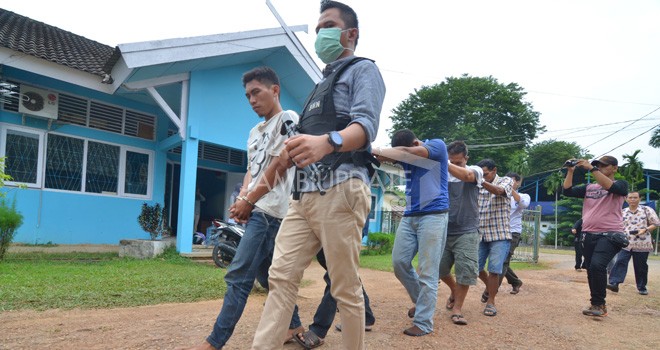 Gembong Narkoba Kelas Kakap yang Diringkus BNNP Jambi. <i>Foto - M Ridwan / Jambi Ekspres</i>