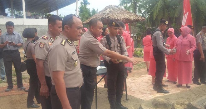 Kapolda Jambi Brigjen Pol Yazid Fanani, Selasa (18/10) meresmikan Taman Umbaran dan Kolam Ikan Ditsabhara Polda Jambi. 