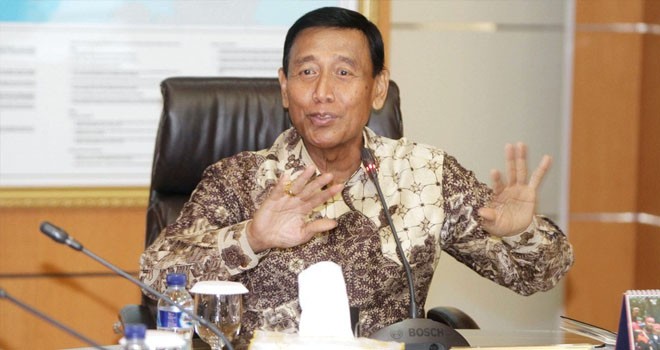 Wiranto secara aklamasi terpilih sebagai ketua umum PP PBSI masa bakti 2016-2020. <i> Foto : Miftakhul F.S./JawaPos </i>