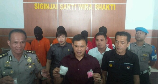 Anggota Direktorat Reserse Narkoba Polda Jambi berhasil menangkap pelaku narkoba.