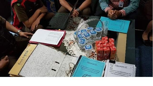 Tim penyidik dari Kejati Jambi melakukan penggeledahan di Kantor BTN Cabang Jambi.