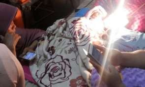 Bayi yang ditemukan Warga Sungai Andai Banjarmasin Utara, Banjarmasin, Minggu (12/11) malam. Foto: Radar Banjarmasin/JPNN.com