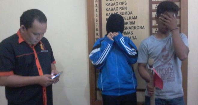 Pasangan Mahasiswa yang ditangkap Aparat Kepolisian.