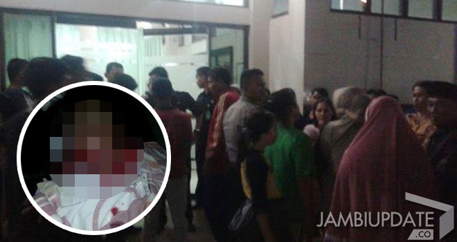 Korban yang meninggal akibat kecelakaan.