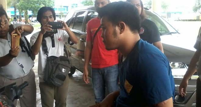 Pelaku penjambret yang diamankan pihak kepolisian.