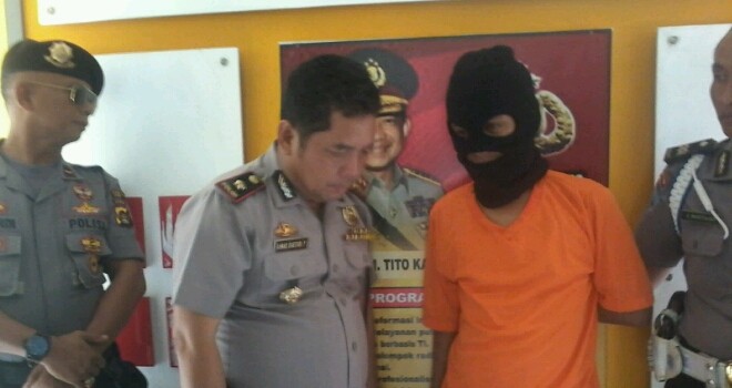 Tersangka pencabulan yang diamankan polisi.