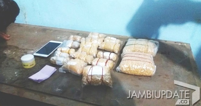 10 Kg Emas Hasil PETI di Merangin diamankan Polres Merangin.