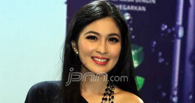 Sandra Dewi.