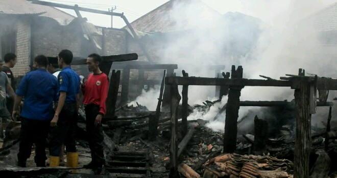 Kebakaran di Penyengat Olak, Kota Jambi.