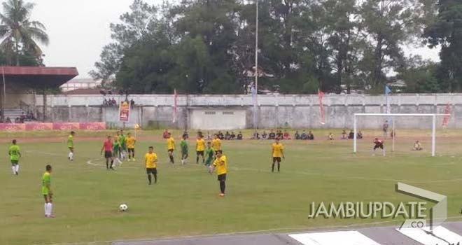 Laga PS Sarolangun vs PS Kota Jambi, Jumat (6/1).