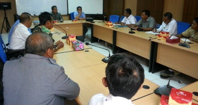 Pertemuan H Bakri Anggota DPR RI dengan Kades, Lurah dan Camat se Kecamatan Berbak.