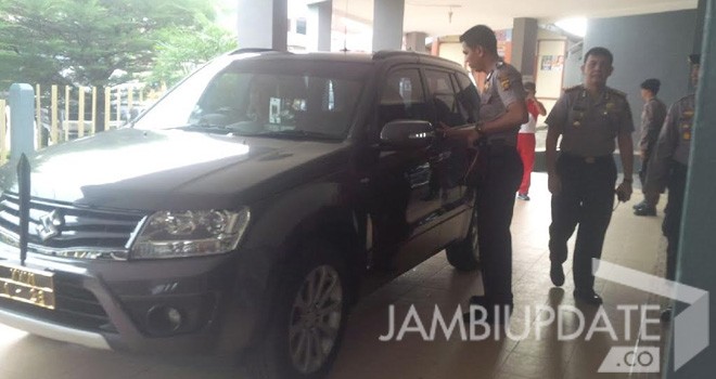 Kapolresta datang didampingi Wakapolresta saat mendatangi lapas Kelas II A Jambi.