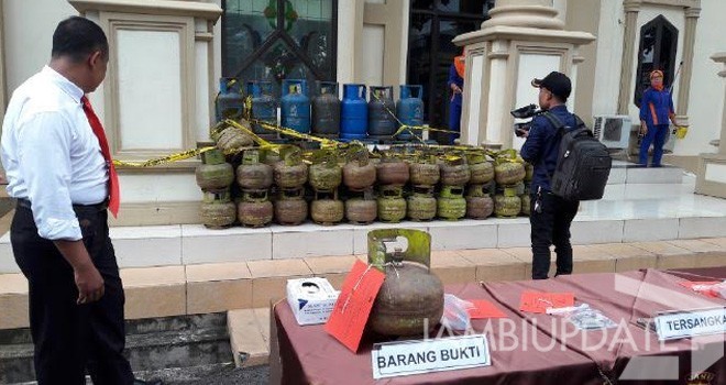Gas oplosan yang diamankan Polda Jambi.