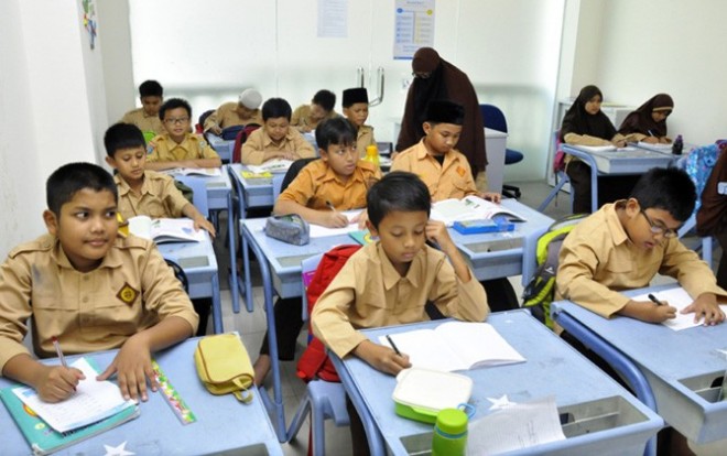 Suasana belajar di salah satu SD swasta di Batam, yakni SD Al Kahfi Islamic School. (REZZA HERDIYANTO/BATAM POS/JawaPos.com)