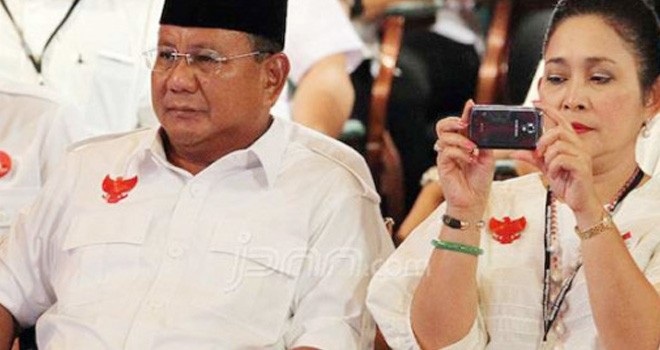 Titiek Soeharto (kanan). Foto: dok/JPNN.com