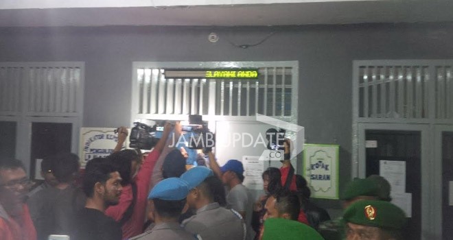 Kapolda Jambi Brigjen Pol Yazid Fanani, langsung mendatangi Lapas.