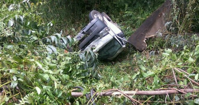 Terlihat satu mobil gran max nyunsep di Zona V Tanjabtim.