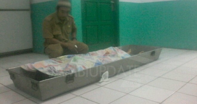 Pria yang tewas di Hotel Sarinah saat berada di RSUD Raden Mattaher Jambi.