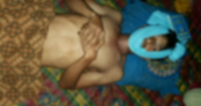 Korban tewas yang ditemukan tergantung di pohon karet Desa Jangga,  Batanghari. 