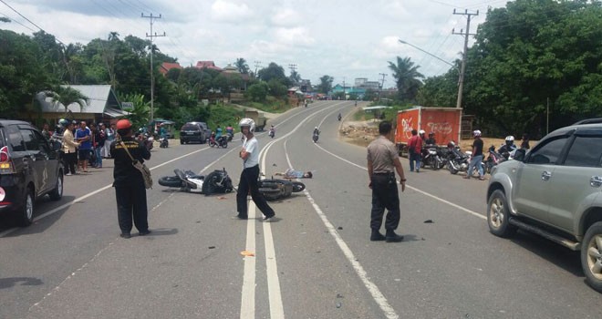Kecelakaan maut antara pengguna motor yang terjadi di Kota Bangko, Merangin.