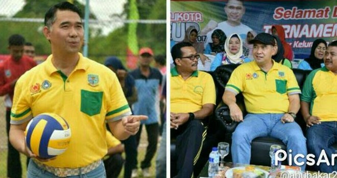 Wali Kota Jambi H. Syarif Fasha membuka Kejuaraan Bola Voli Wali Kota Cup II 2017 se-Kota Jambi bertempat di Lapangan Persijam.
