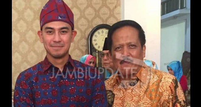 Zumi Laza dan Zainal Abidin.