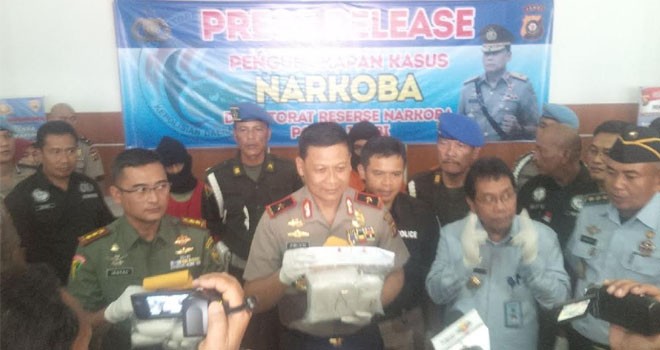 Kapolda Jambi, Brigjen Pol Priyo Widyanto saat Press Release penangkapan kasus narkoba di Polda Jambi.