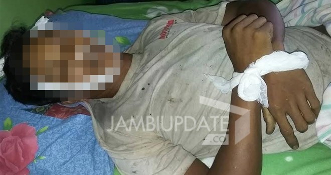 Trino Bin Sanuri (30) warga merangin tewas saat memanen sawit dikebunnya.