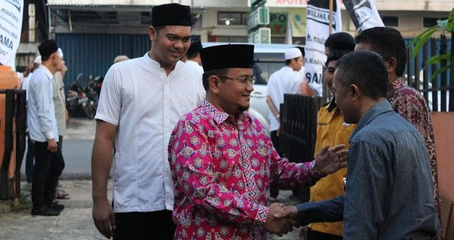 dr Maulana melakukan Buka Bersama dengan pengurus, kader dan simpatisan partai Hanura.
