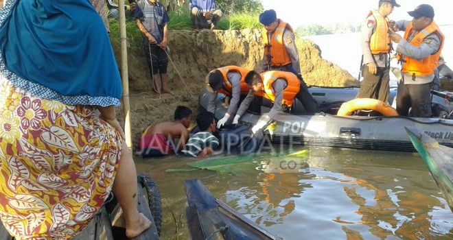 Pahrizal Ditemukan yang ditemukan Tewas di sungai batanghari.