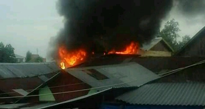 Kebakaran di kualatungkal. 