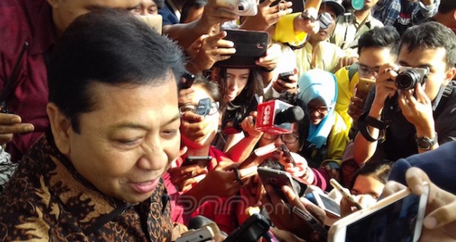  Setya Novanto.