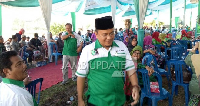 dr. Maulana. 