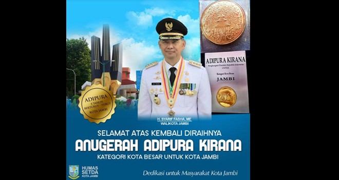 Anugerah Adipura Kepada Wali Kota Jambi.