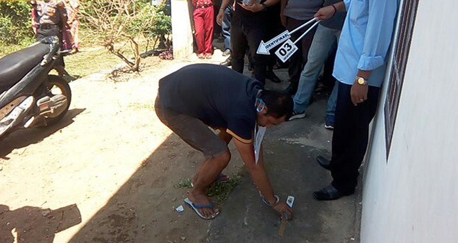 Rekonstruksi pembunuhan. 