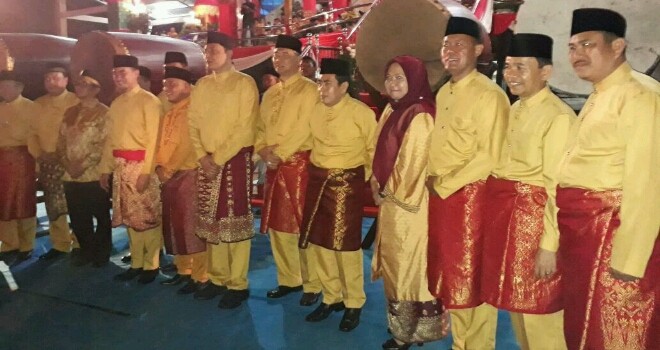 Foto bersama Gubernur Jambi dan Kepala Daerah se-Provinsi Jambi saat pembukaan MTQ Tingkat Provinsi di Tanjabtim.