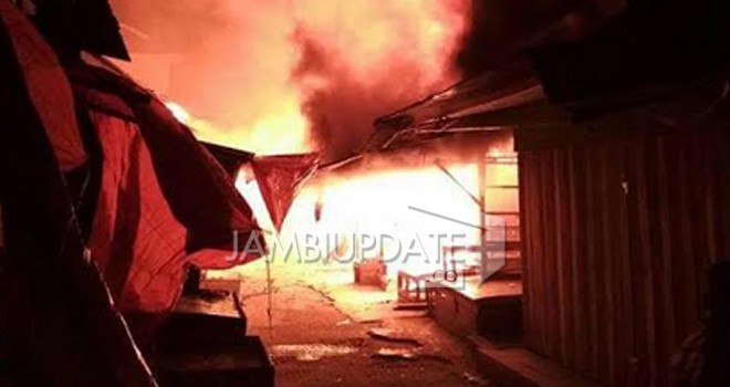 Kebakaran kembali lagi terjadi di kota kualatungkal.