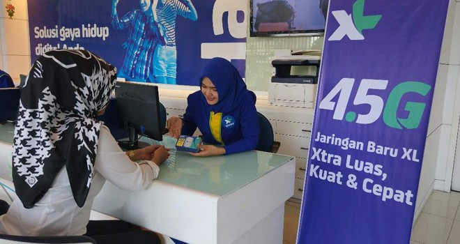 Sukses meluncurkan jaringan 4G XL di Jambi, XL  juga gencar memperkenalkan jaringan 4.5 G.