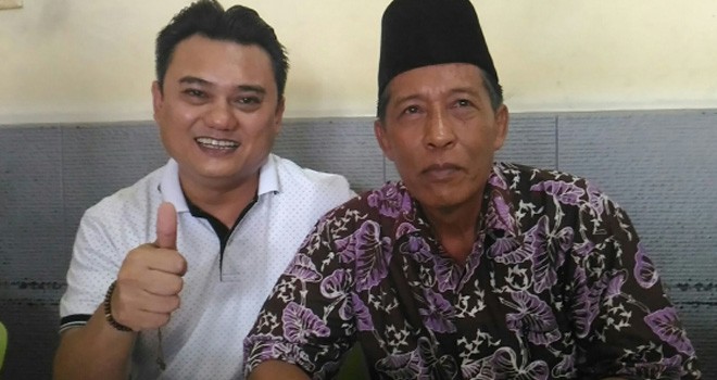 Sum Indra (kiri) Abdullah Sani (kanan).